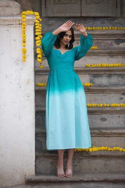 Statement sleeves ombre gown